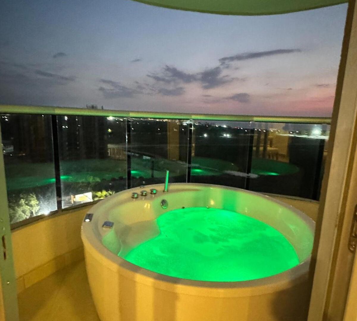 Apartamento Brand New Oceanview 3 Bedroom With Private Jacuzzi *