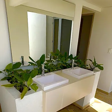 Brand New Oceanview 3 Bedroom With Private Jacuzzi Apartment