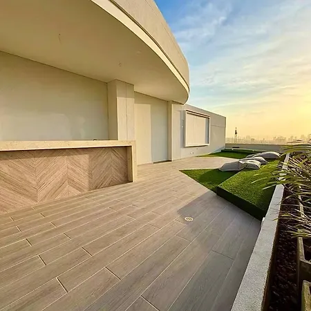 Brand New Oceanview 3 Bedroom With Private Jacuzzi Apartment