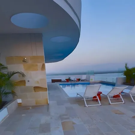 Brand New Oceanview 3 Bedroom With Private Jacuzzi Apartamento