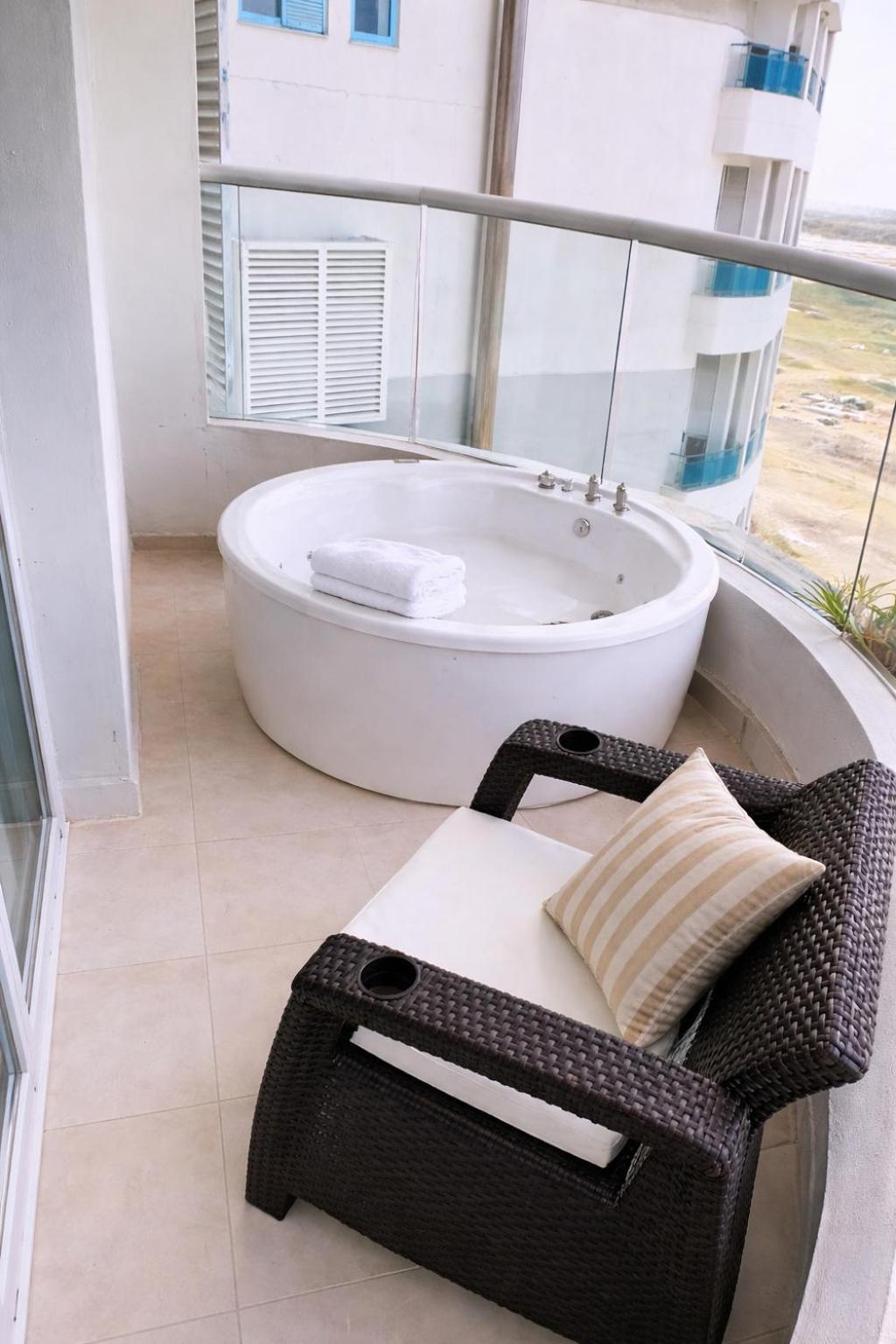Brand New Oceanview 3 Bedroom With Private Jacuzzi